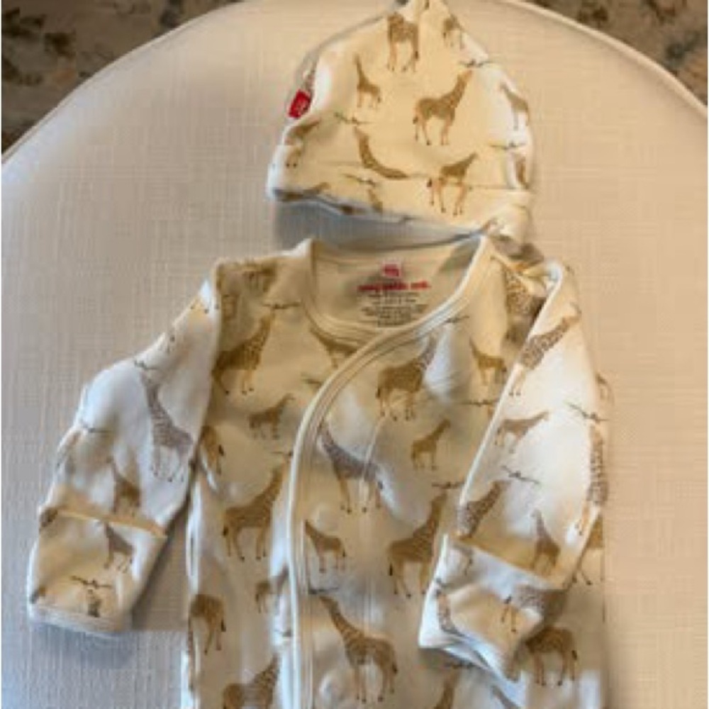 Magnetic Me Giraffe Print Sleeper Gown